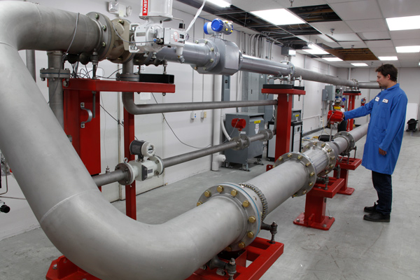 Sierra's Loop gas flow calibration facility